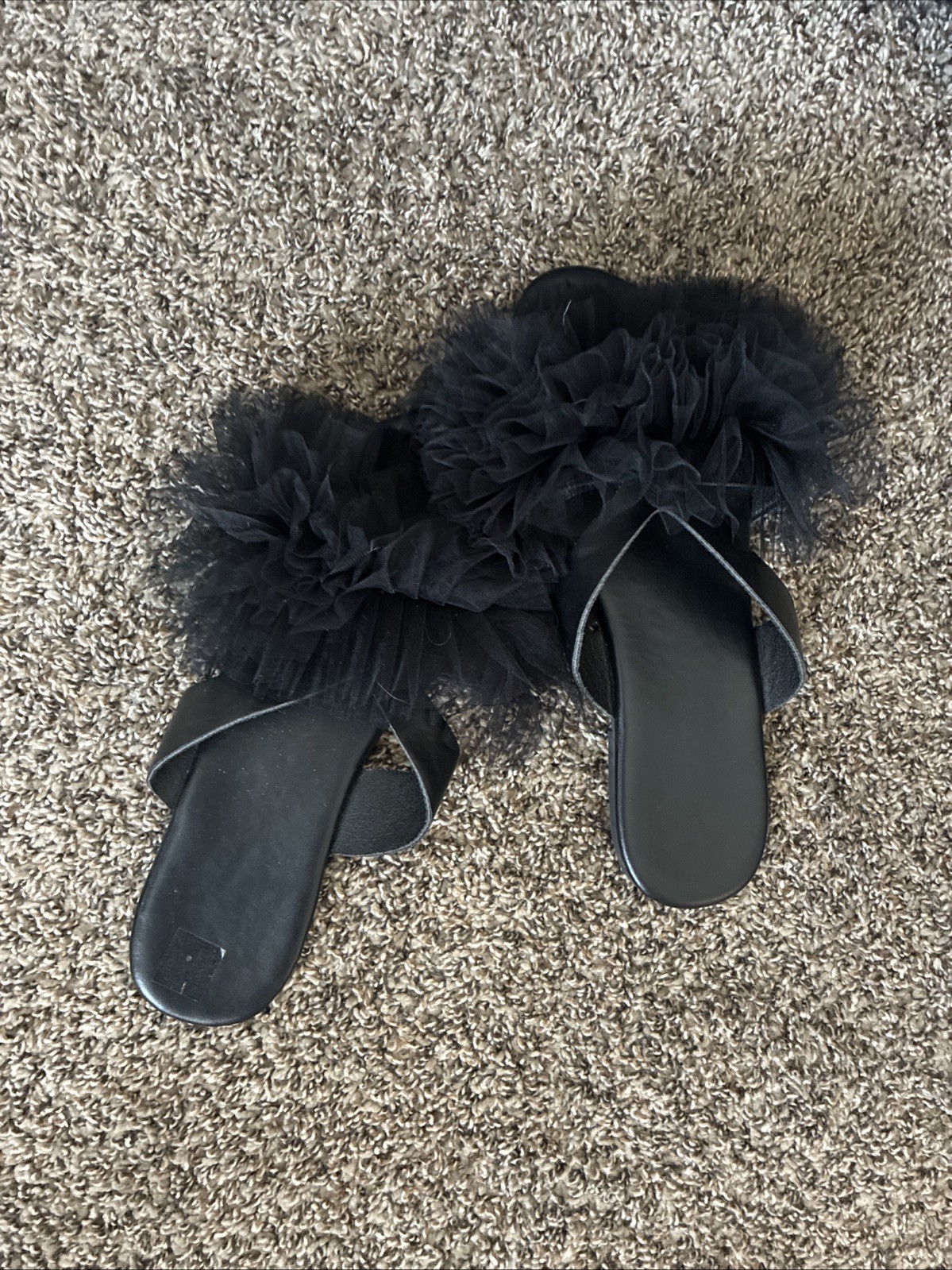 Sandals and Other Fabrics From Kentucky Caves