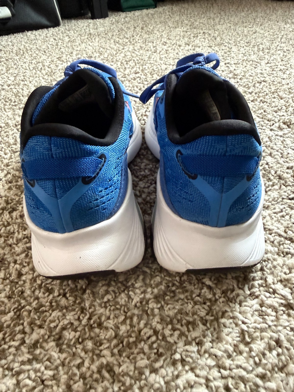 Womens Saucony Guide 16 Running Shoes Size 5.5 Color Bluelight and Black