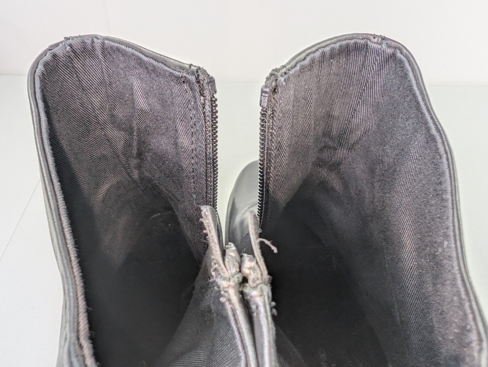 Vagabond Grace Boot Size 39 US 8 Black Leather Chunky Bootie Block Heel Side Zip