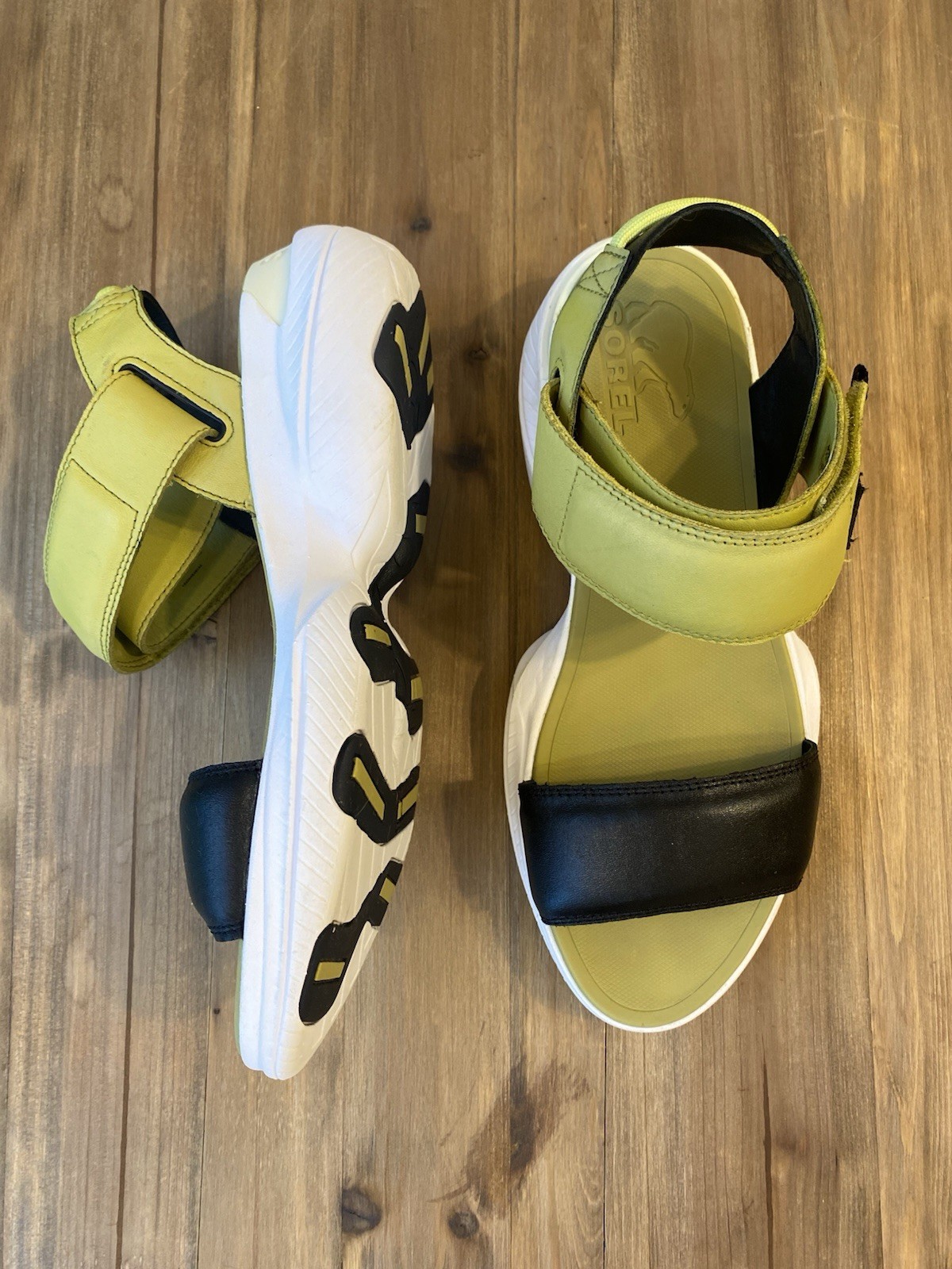 Size 8 Women’s Sorel Sporty Sandal, Olive Green And Black