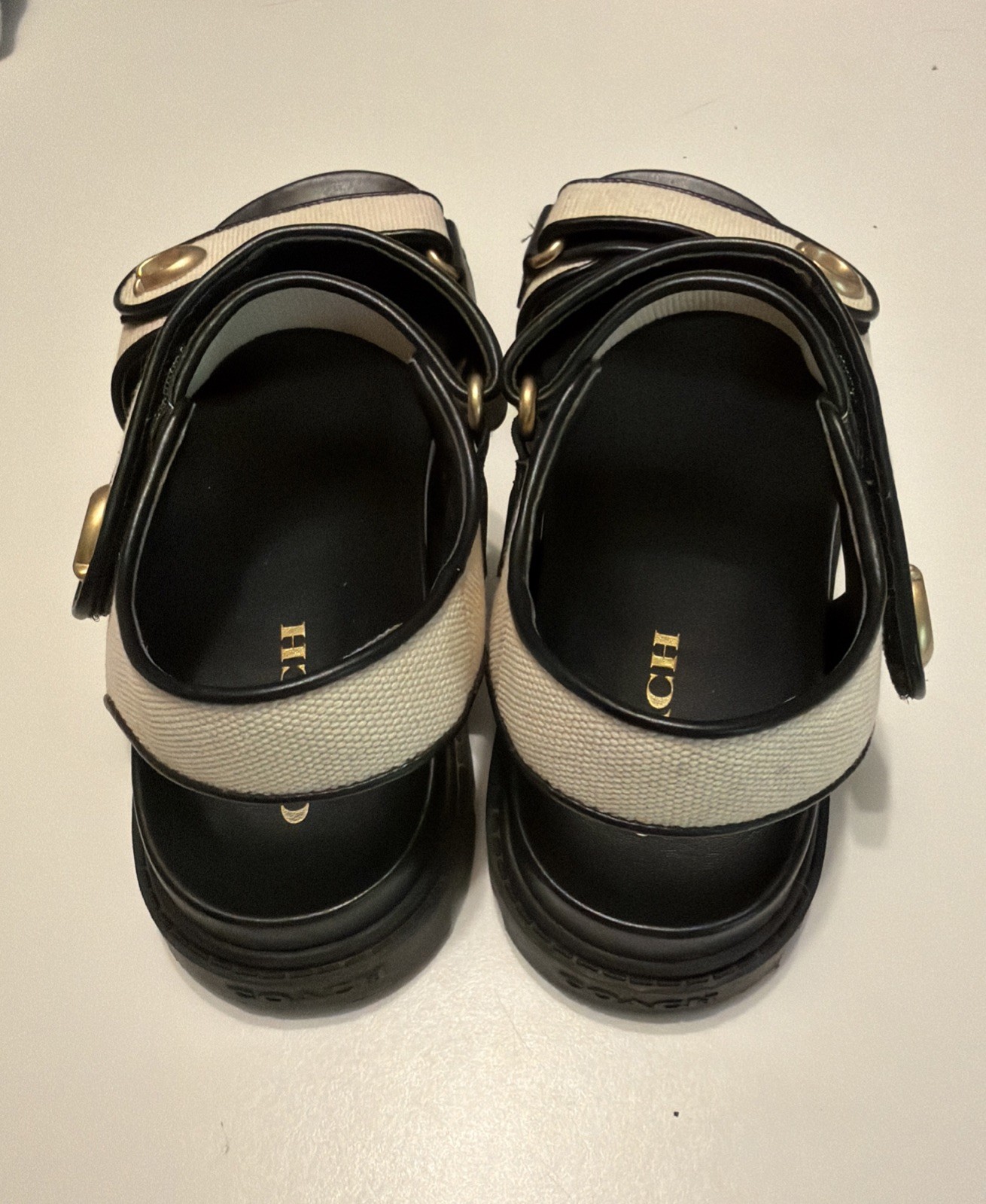 Coach Brynn Sandal Chalk/black Size 8.5 CEF36 *see Callout