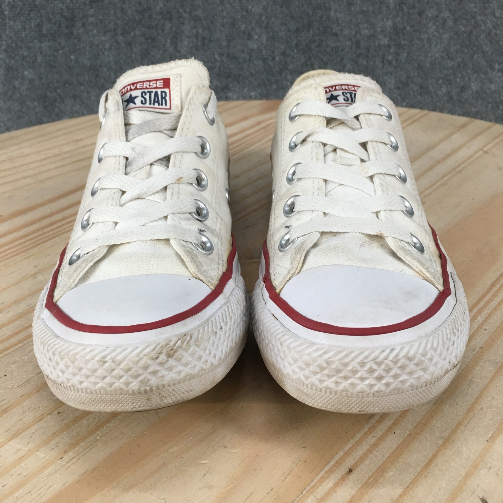 Converse Chuck Taylor All Star Shoes Mens 4 Womens 6 Lace Up Sneakers Canvas Whi