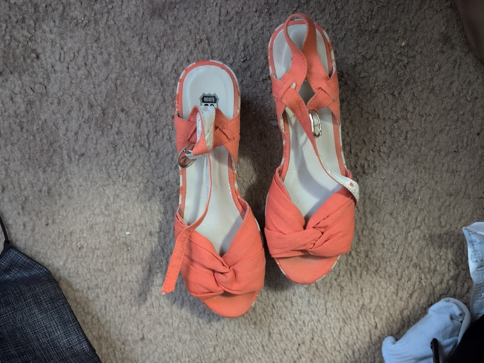 Size 8 Women’s Casual Dress Shoes. Orange and Beige Color.