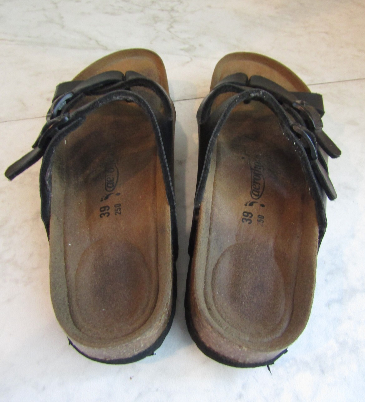 Aerotho Black Strappy Buckle Man Made Thong Sandal Shoes Women’s size 9 EU 39