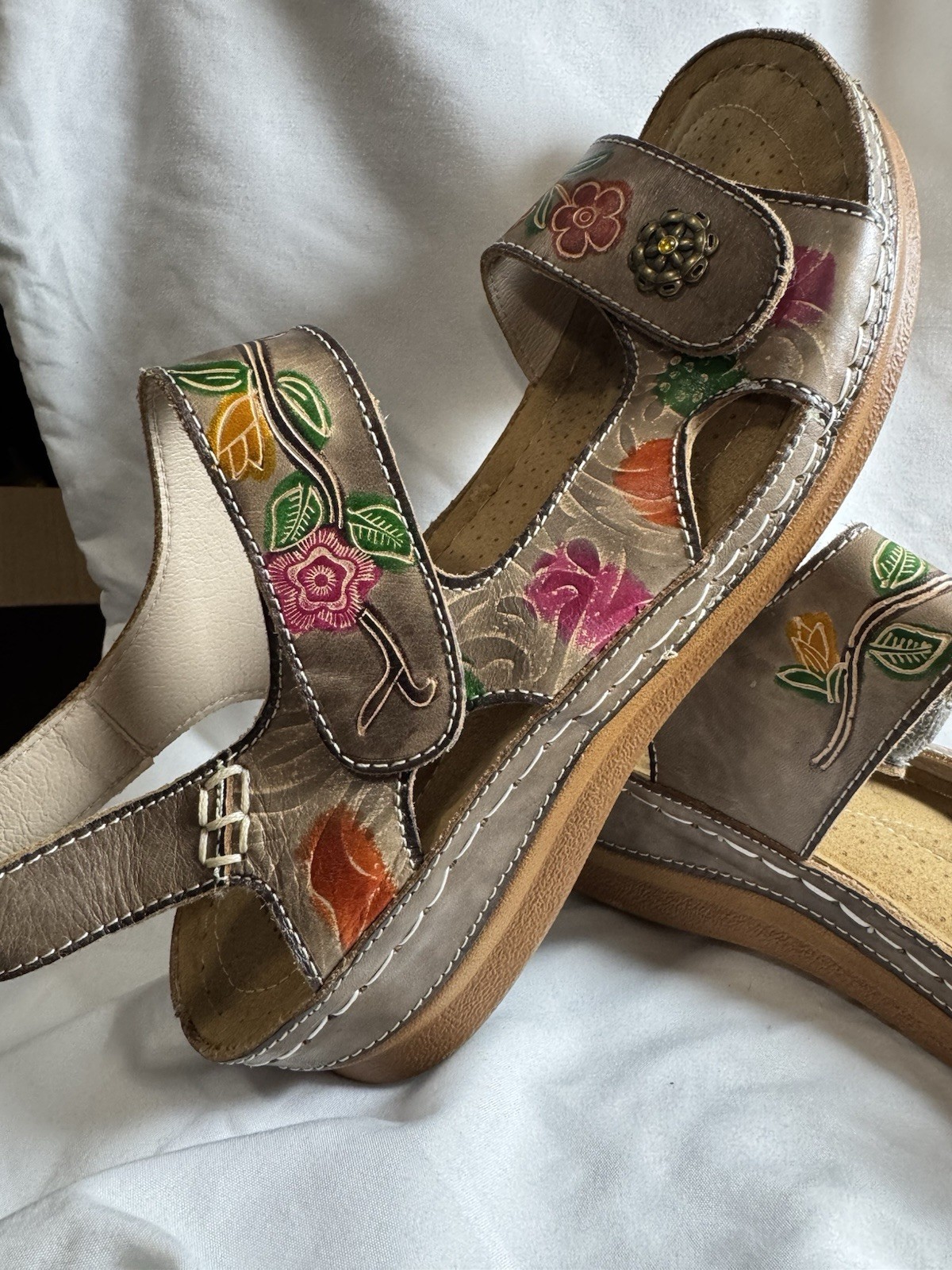 L’Artiste by Spring Step Leather Wedge Sandals Cuteness Floral Jewel Multi US 9