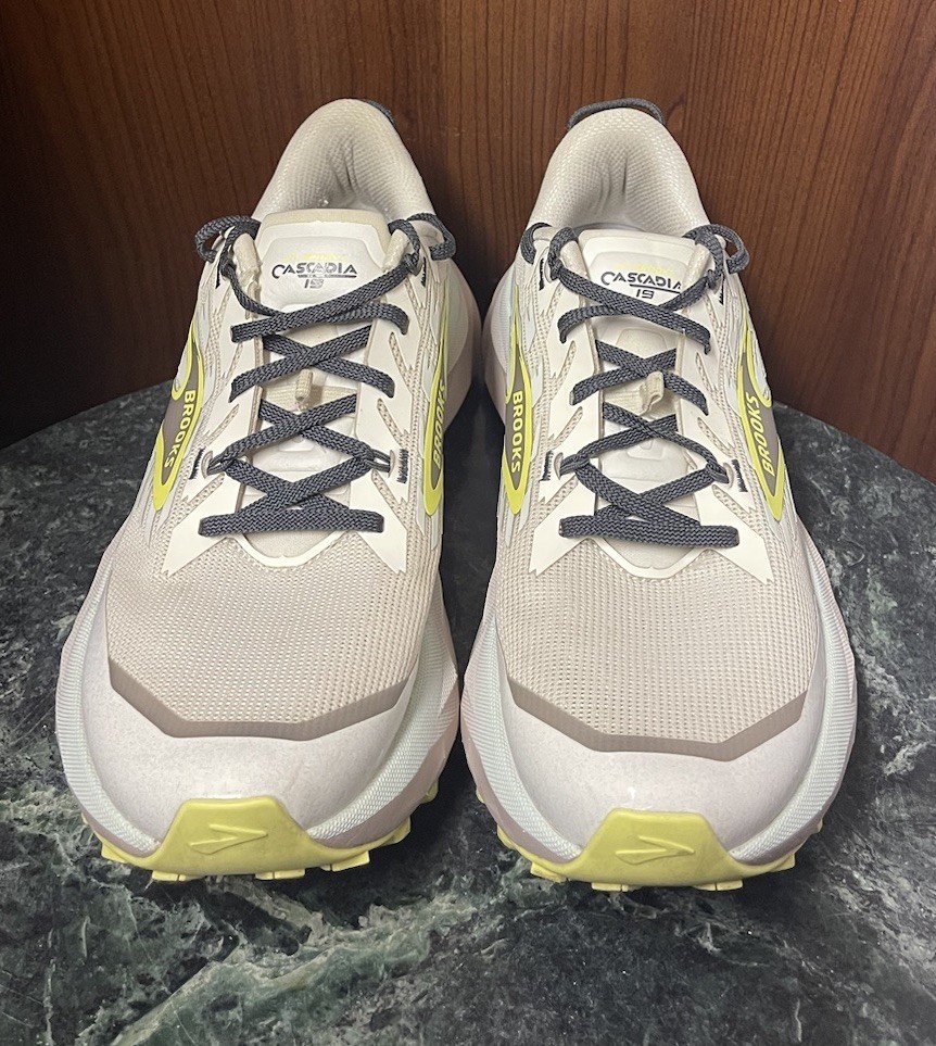 Brooks Cascadia 19 Women’s Trail Running Shoes Size 7.5 (B) Medium Width