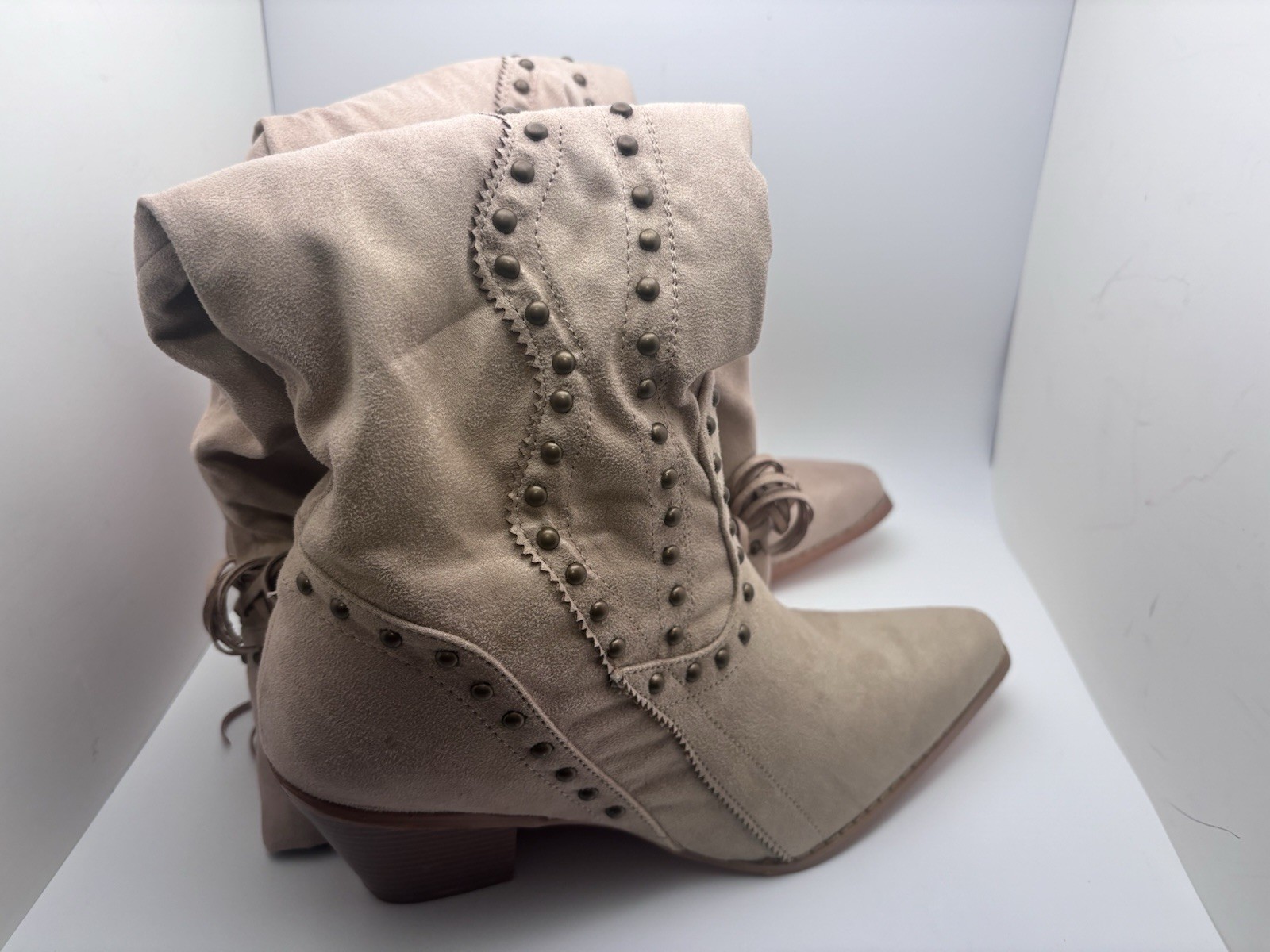 White Fox Lyana Knee High Western Boots In Faux Suede Taupe Size 9 Studded $109