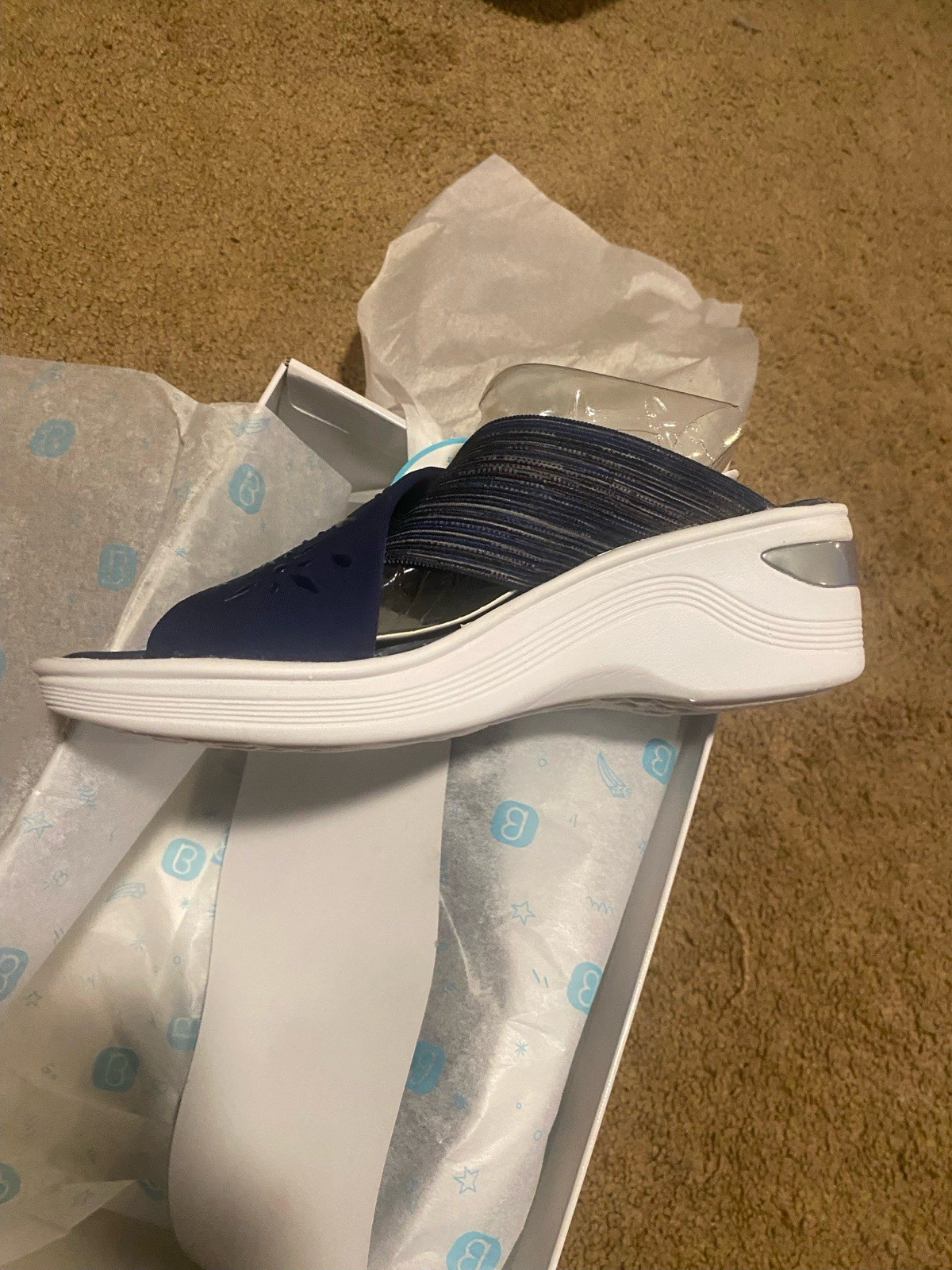 Bzees Women’s Slip-On Wedge Slide Sandals Blue/White Solid Synthetic Logo NIB