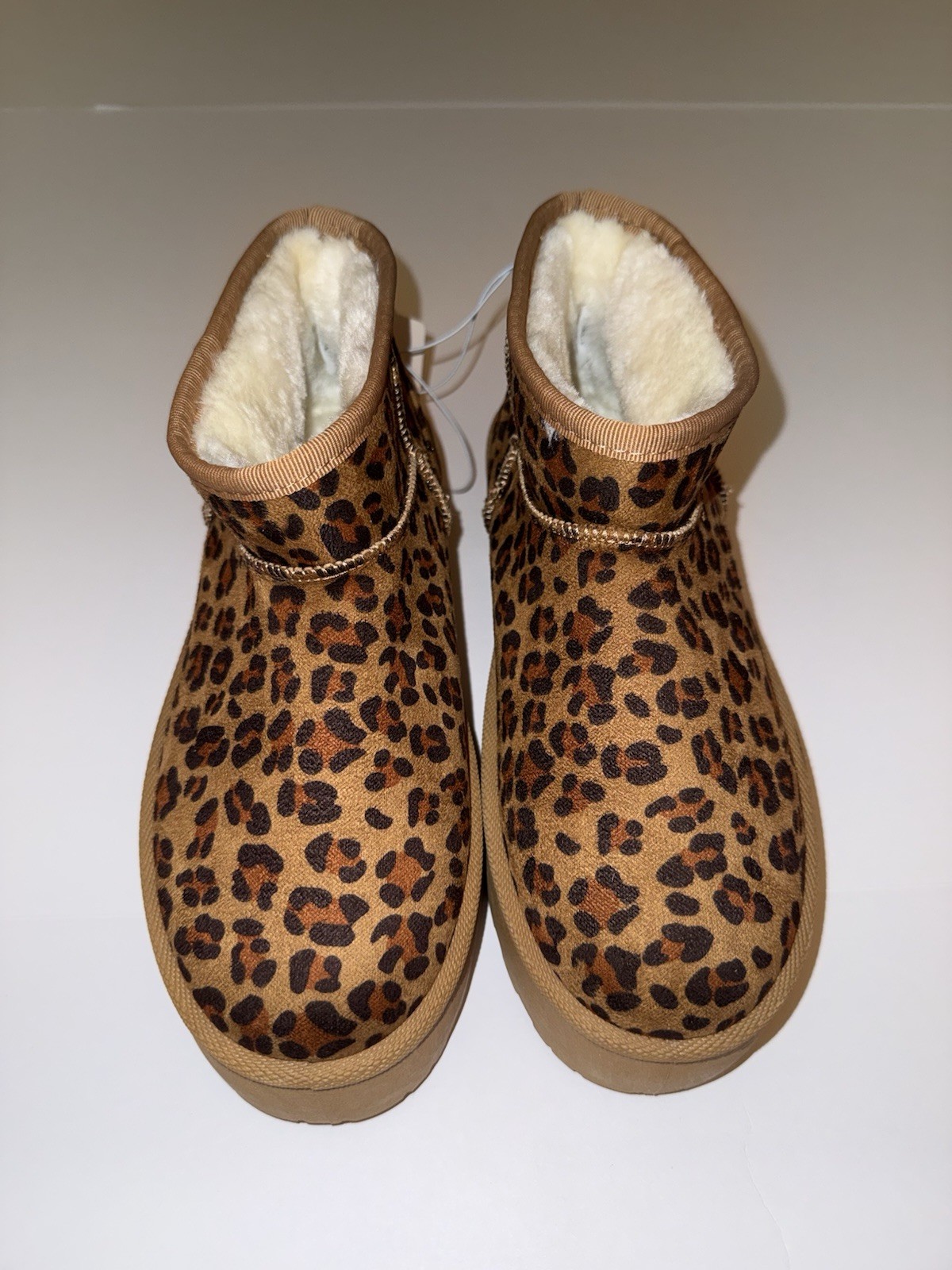 Olivia & Kate Women 9 Boots Platform Animal Leopard Print Faux Fur Lined NWT