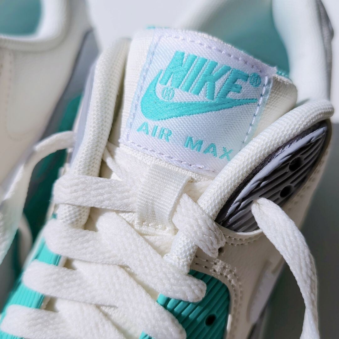 Nike WMNS Air Max 90 «Tiffany Emerald» US 7.5, UK 5, 24.5cm 325213-140