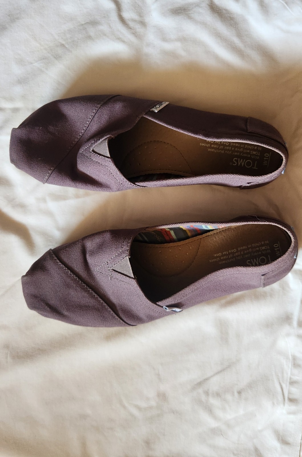 Preowned TOM’s Slip-on Shoes Size 10W Purple Mauve In Color QR to Authentic