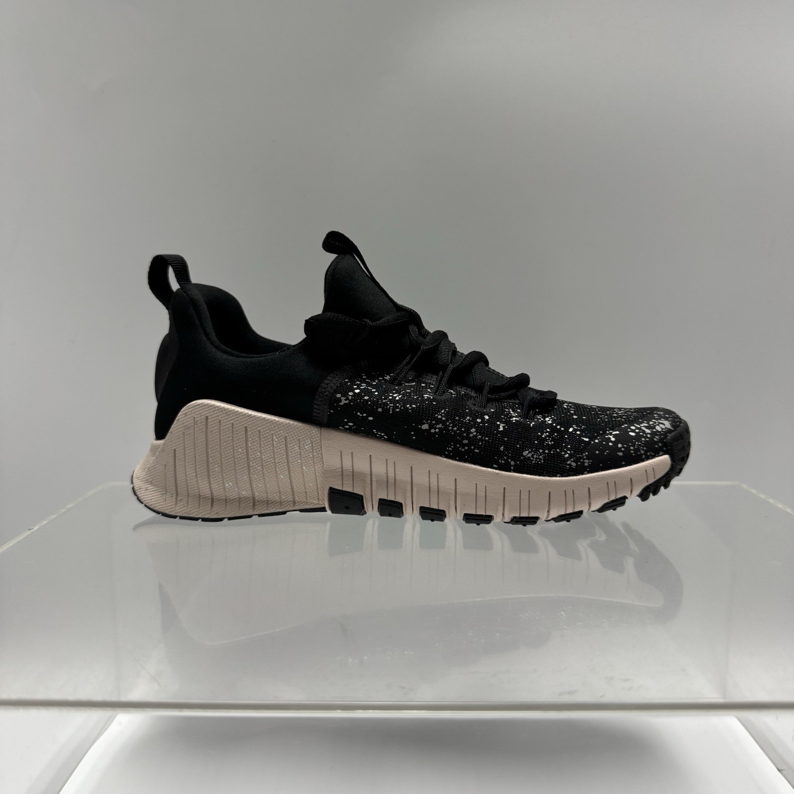 Brand New Nike Free Metcon 6 SE Black Metallic Silver HV2017-001 Women’s Size 6