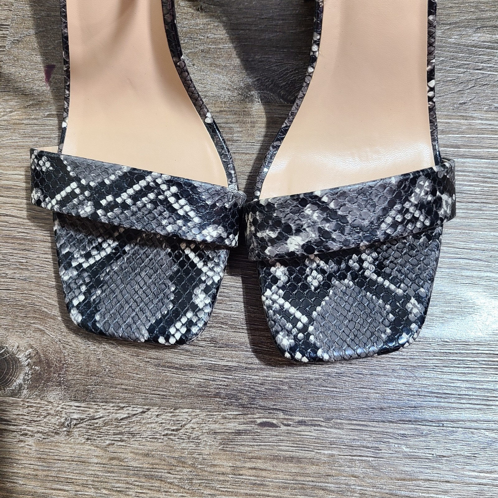 A New Day Faux Snake Skin Black & White Open Toe Ankle Strap Block Heel SIZE 8.5