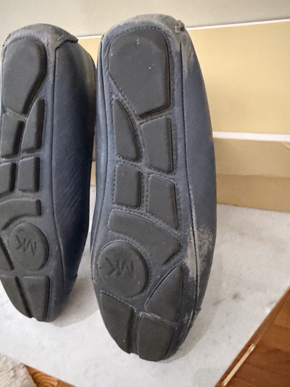 Michael Kors Navy Fulton Moc Saffiano Size 7M. Please See Photos For Condition