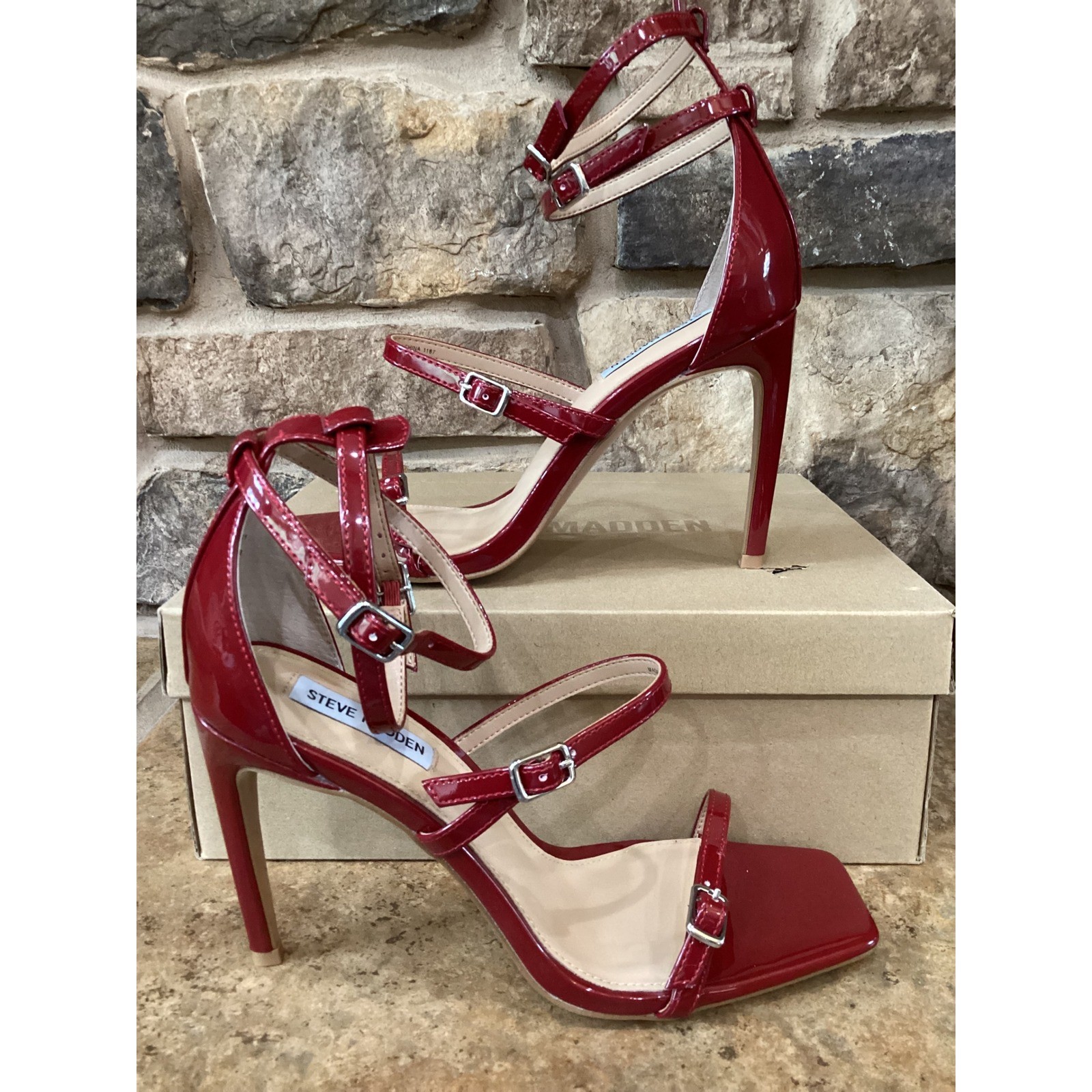 Steve Madden Senna Red Patent Strappy Square Toe Stiletto Heel Sandals Size 9