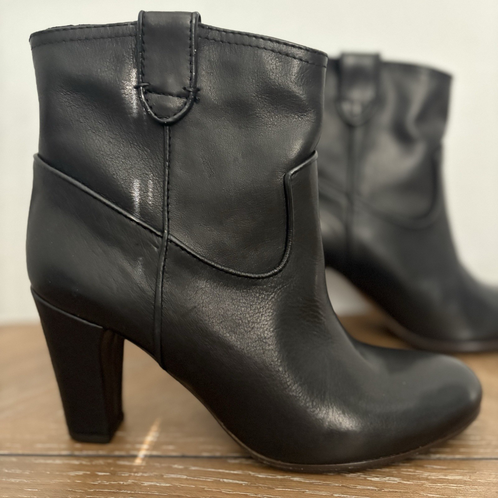 Via Roma 15 Black Leather Ankle Boots Women’s Size 41/ 11 Pull On Made Italy