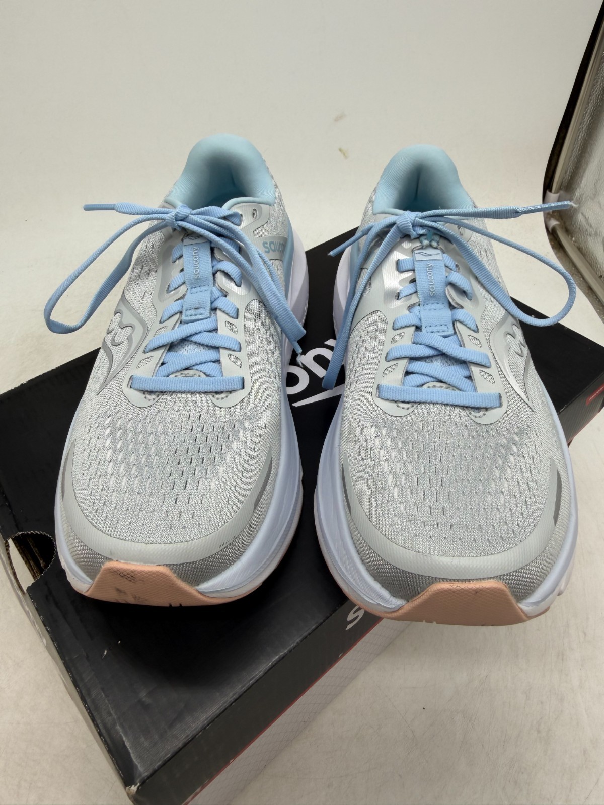 Saucony Guide 18 Sneakers Women’s Cloud Dream Athletic Lightweight Comfort – 8