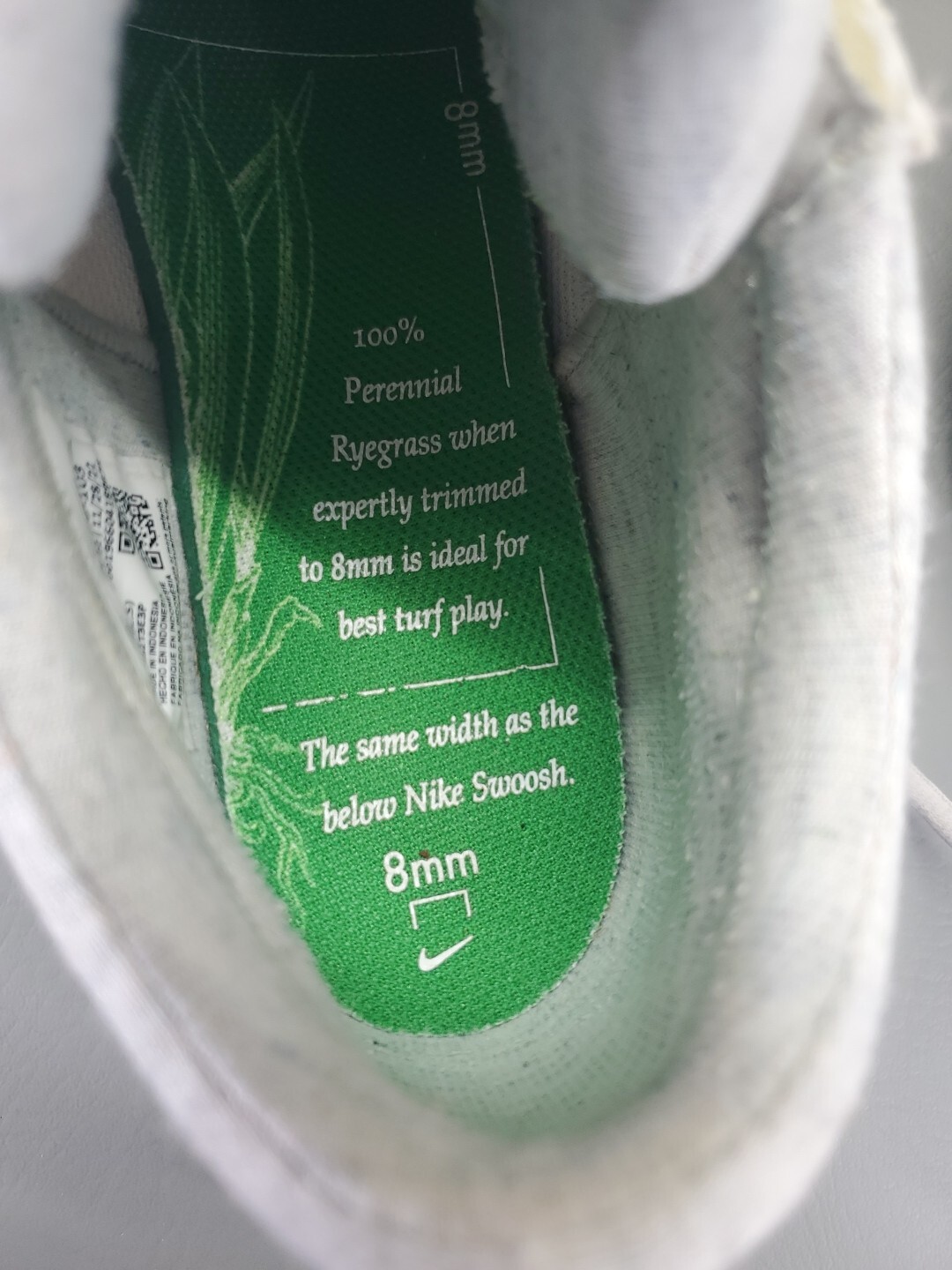 Nike Court Air Zoom Pro 8mm Womens 9.5 Off White Green Tennis Shoes DV3285-103