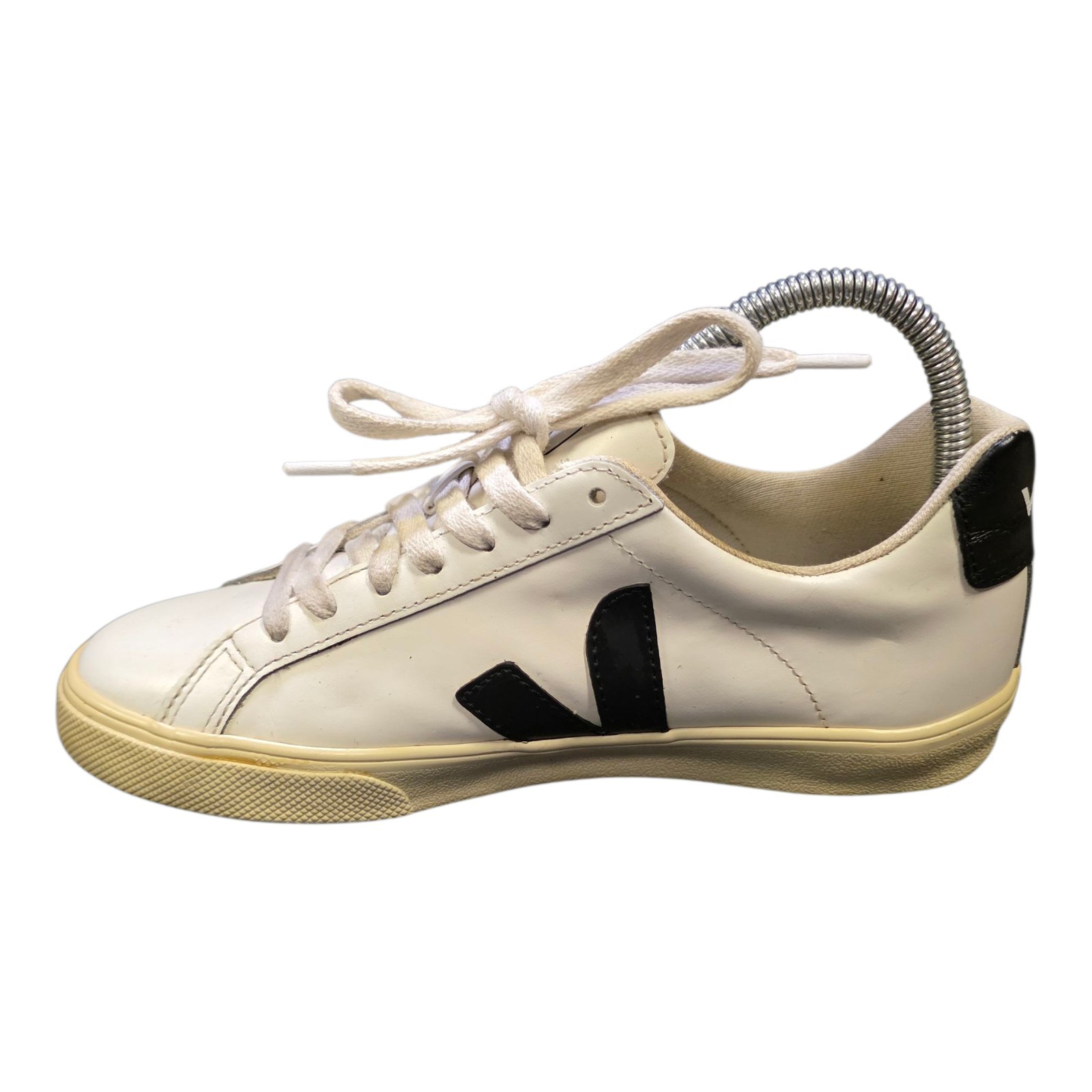 Veja Esplar Women’s Size 6 White Black Leather Sneakers Made in Brazil EUR 37