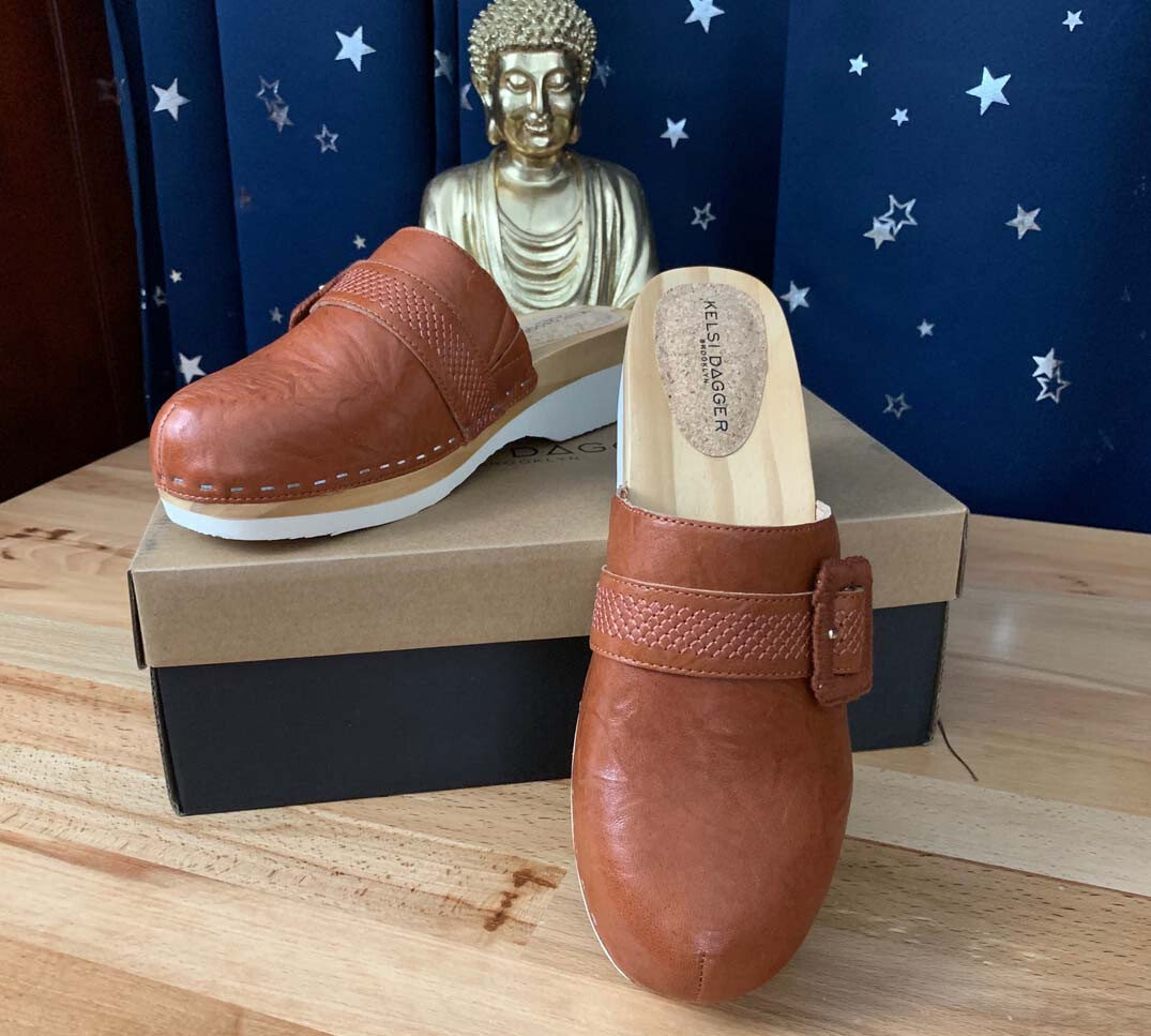 Kelsi Dagger Brooklyn Wild Leather CarveWV Clogs Spice-298 Size 8.5 New in Box