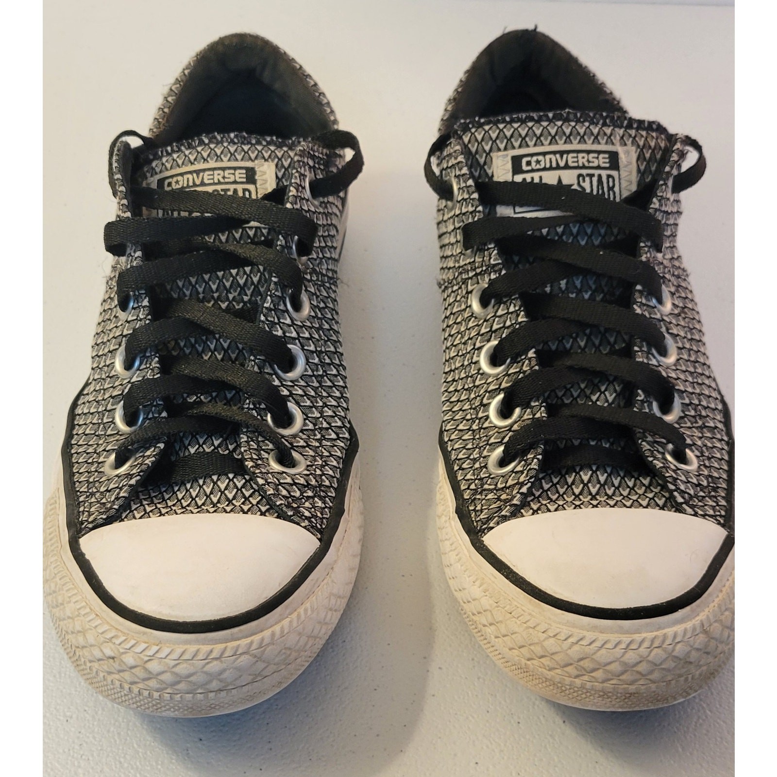 Converse Chuck Taylor All-Star Sneakers Low Top Black White Arrow Womens Size 8