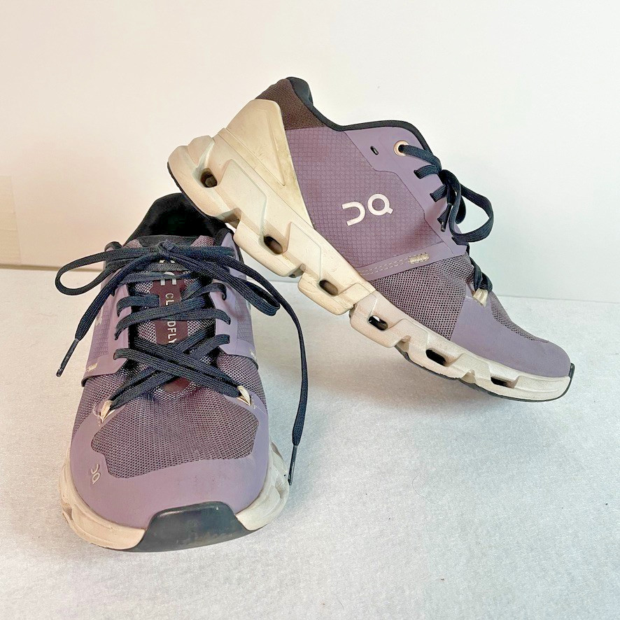 On Cloud Cloudflyer Shoes Womens 7.5 Gray Running Comfort Sneakers 71.95092
