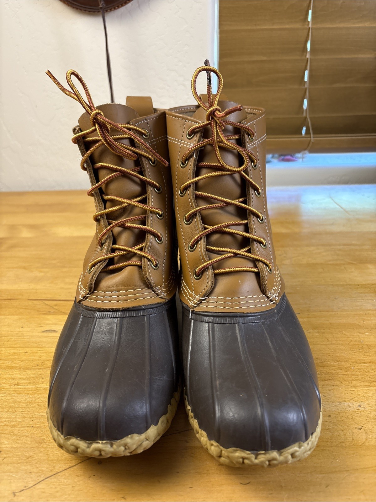 LL Bean Women’s Brown Leather 8″ Lace Up Unlined Ankle Duck Boots Size 10 M