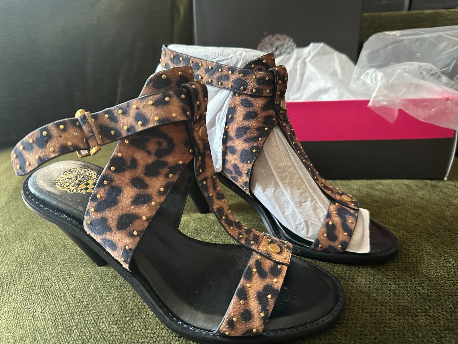 Vince Camuto Faunie Heeled Sandal Soft Leopard Suede Size 9M NIB Cone Heel