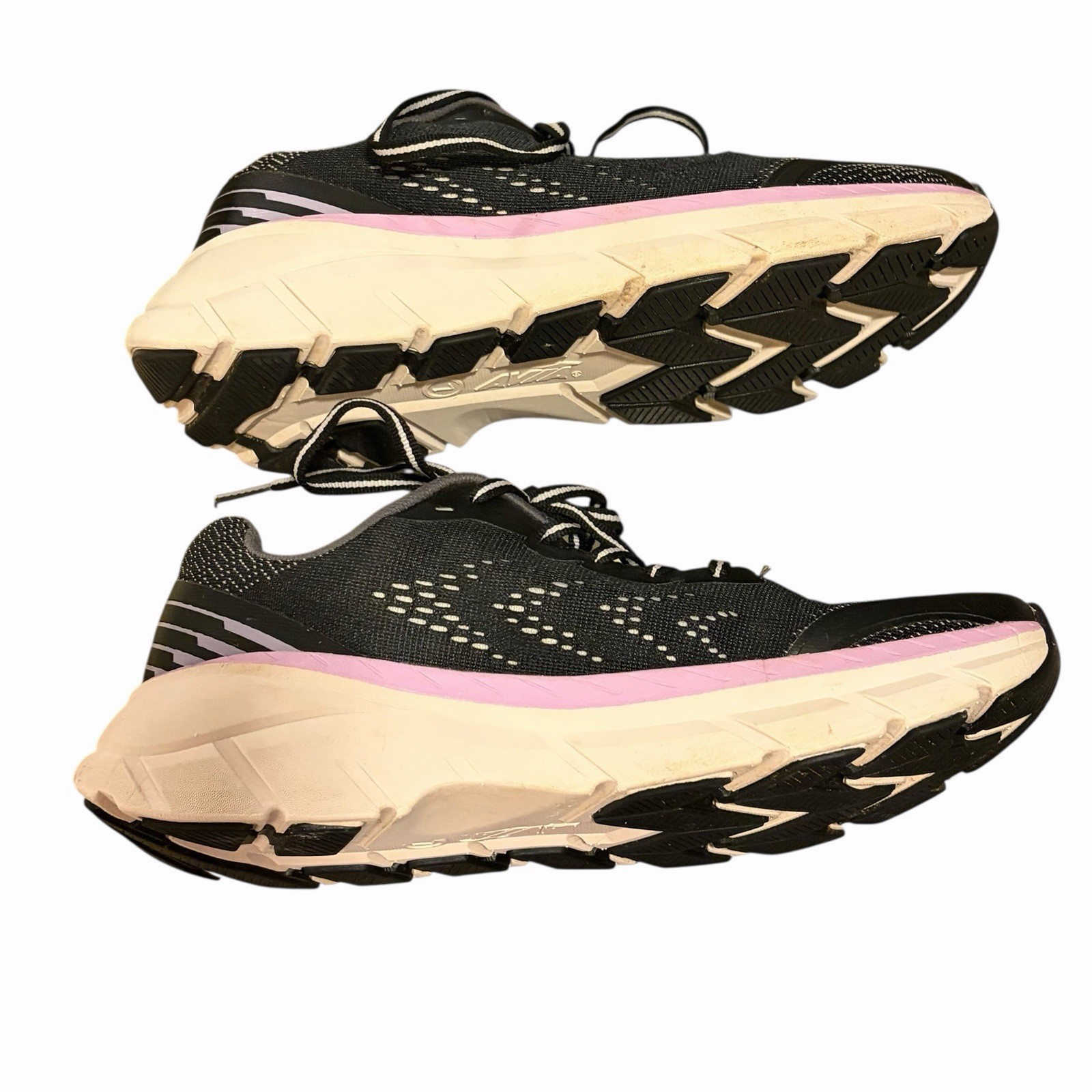 Avia Hightail Mesh Low Top Athletic Runners Sneakers Black Lavender Women’s US 7