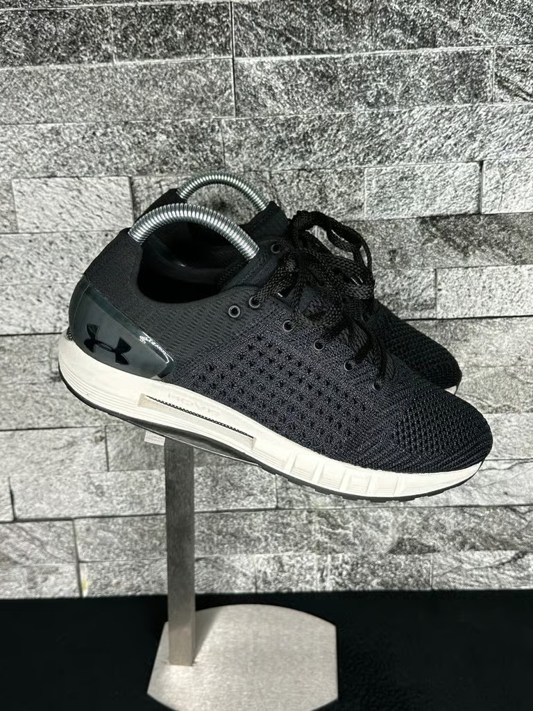 Under Armour HOVR Sonic CT 1.1 Running Shoes – WMNS8.5