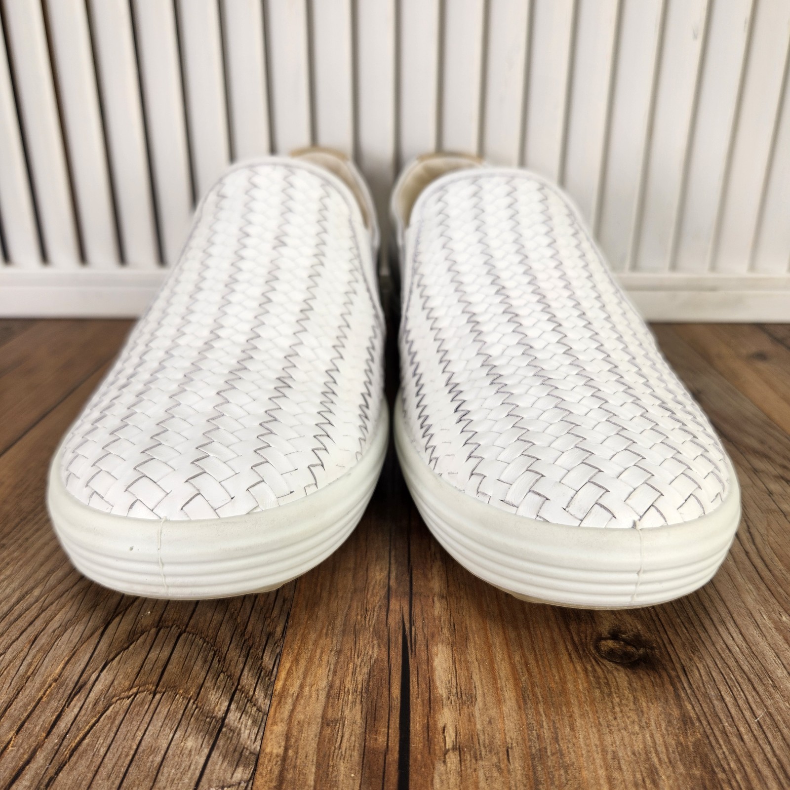 ECCO Soft 7 Woven Slip-On Womens Sz 9.5 White Leather Modern Sleek Loafers Shoes