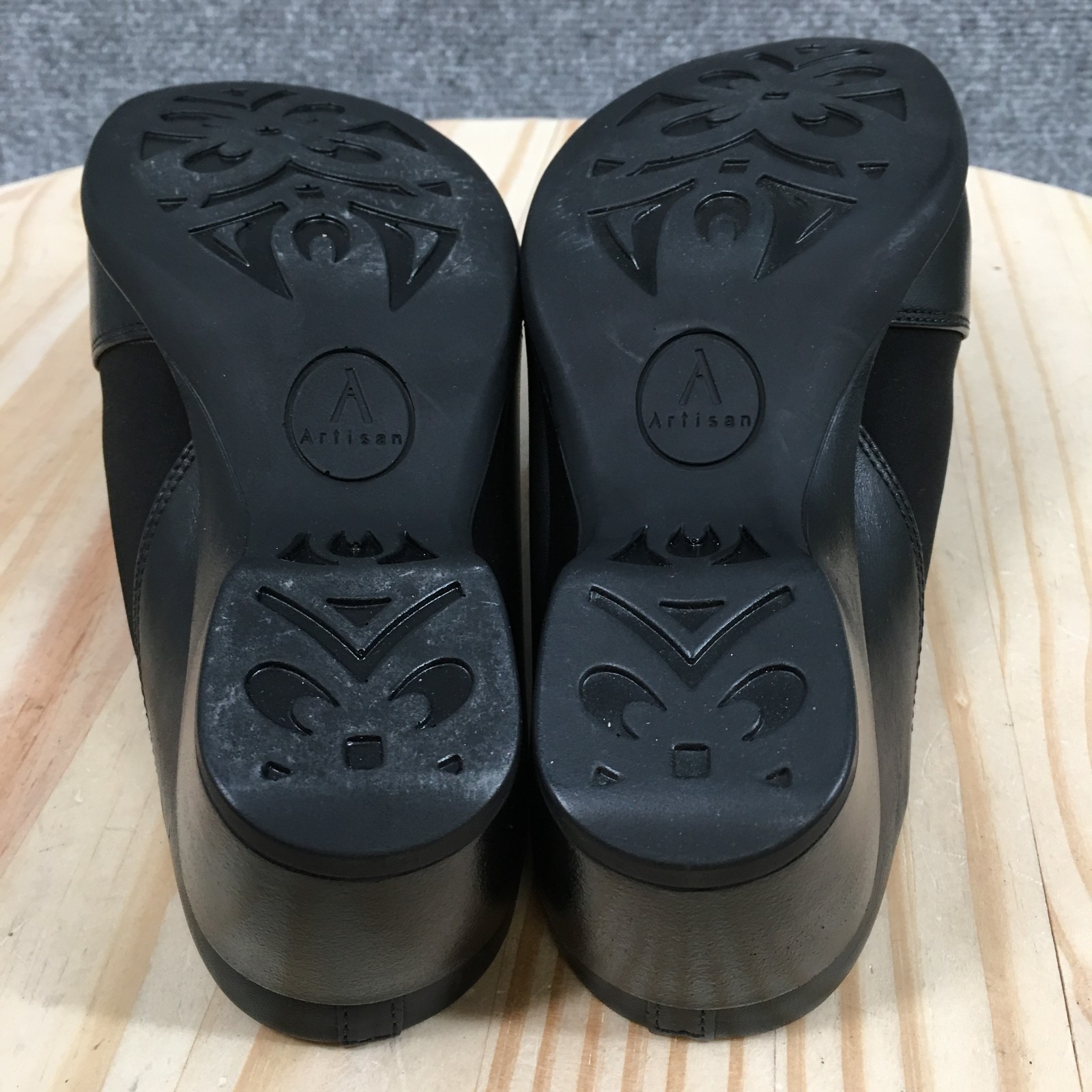 Clarks Artisan Tyler Mules Clogs Shoes Womens 7XW Extra Wide Black Leather NEW