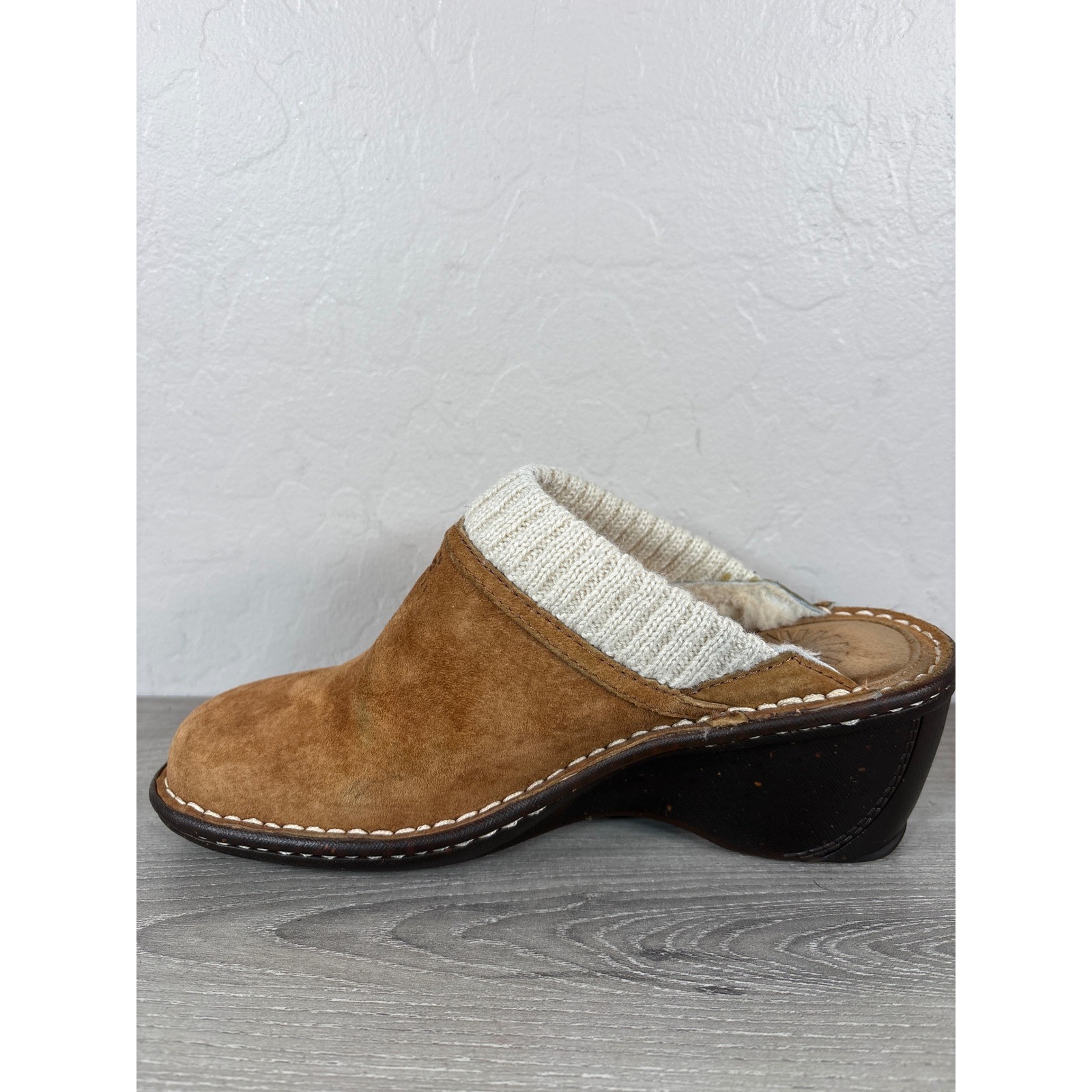 UGG Australia 1934 Chestnut Suede Knit Collar Shearling Wedge Clog Mules Wmns 7