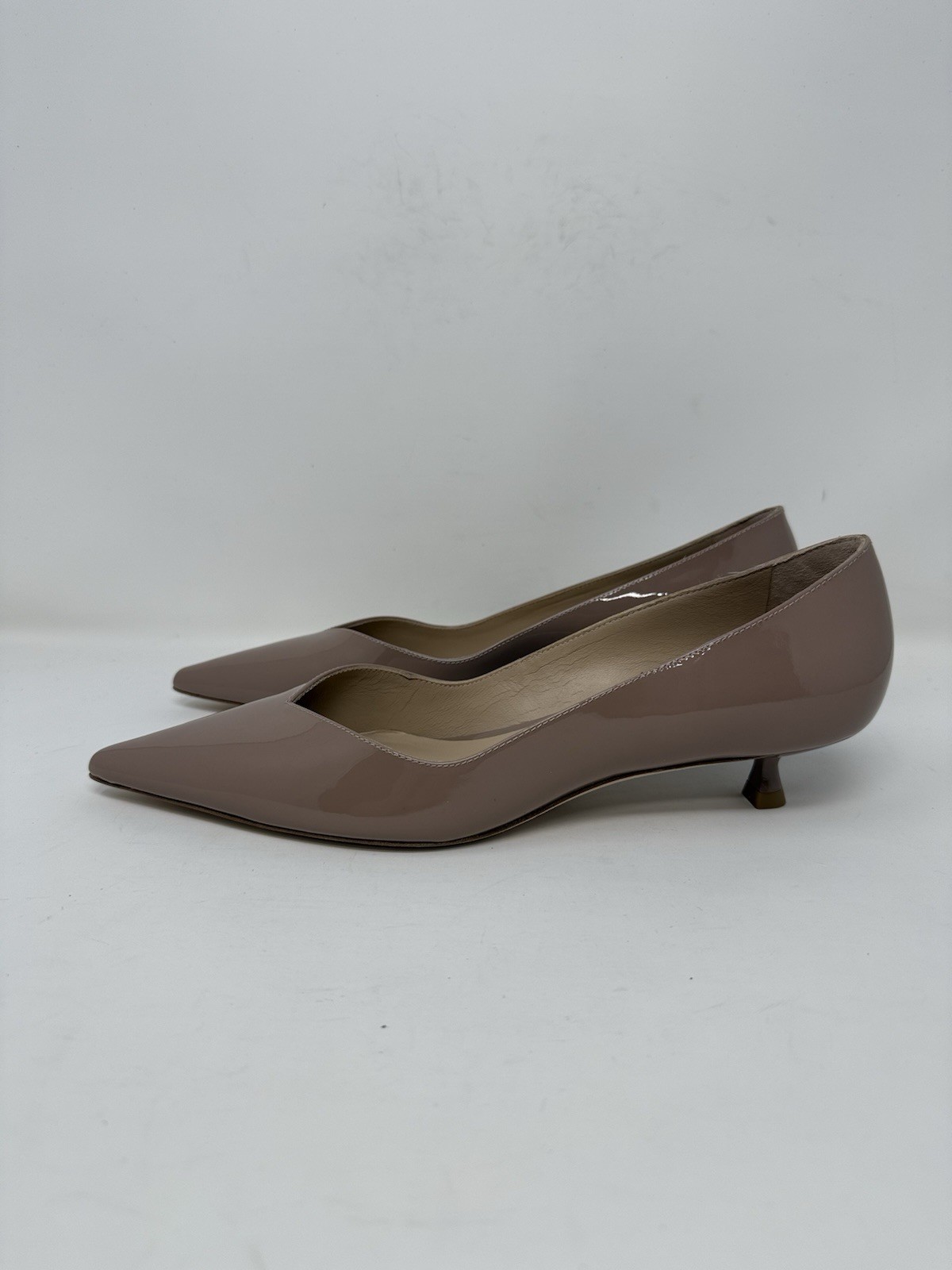 New Stuart Weitzman Eva Kitten Heel Pointed Toe Pump Fawn Sz 8