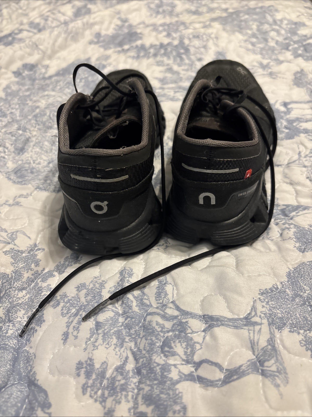 On Cloud Cloudtech Swiss Engineering Women’s Size 7.5