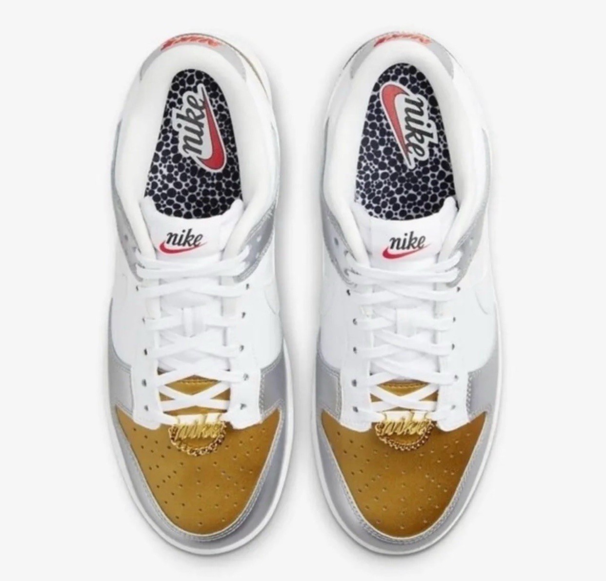 Size 11 – Nike Dunk SE Low Silver Gold Metallic W