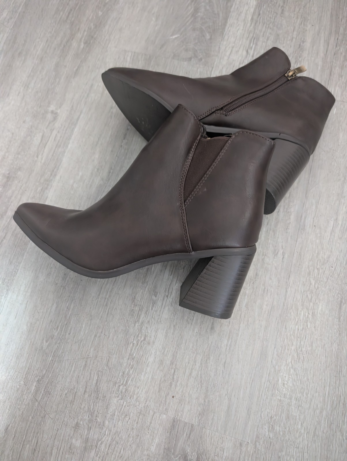 Vepose Brown Side Zip Ankle Boot Women’s Size 6