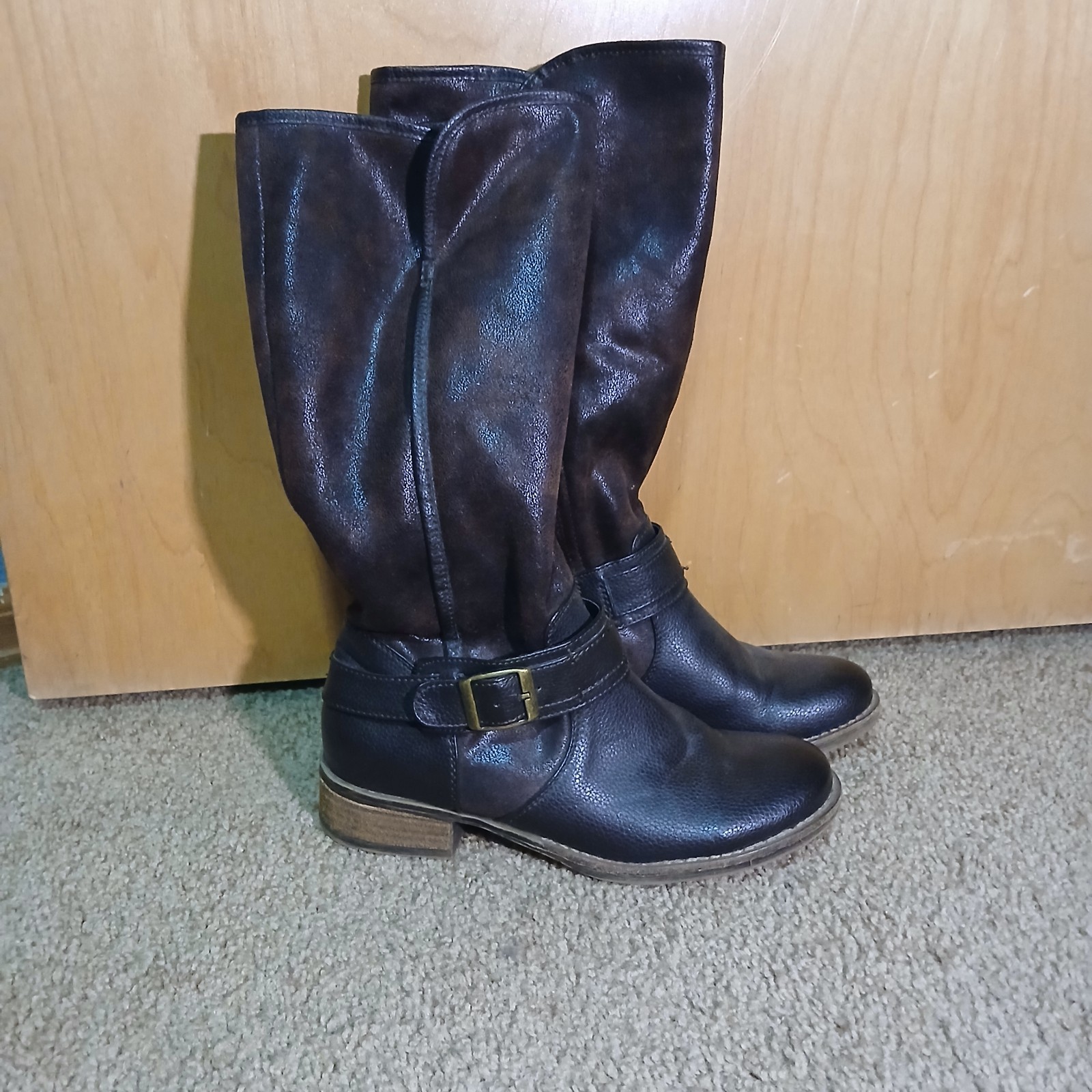 G.H. Bass Women’s Brown Knee High Boots Size 8.5 Leather Look Buckle Zip