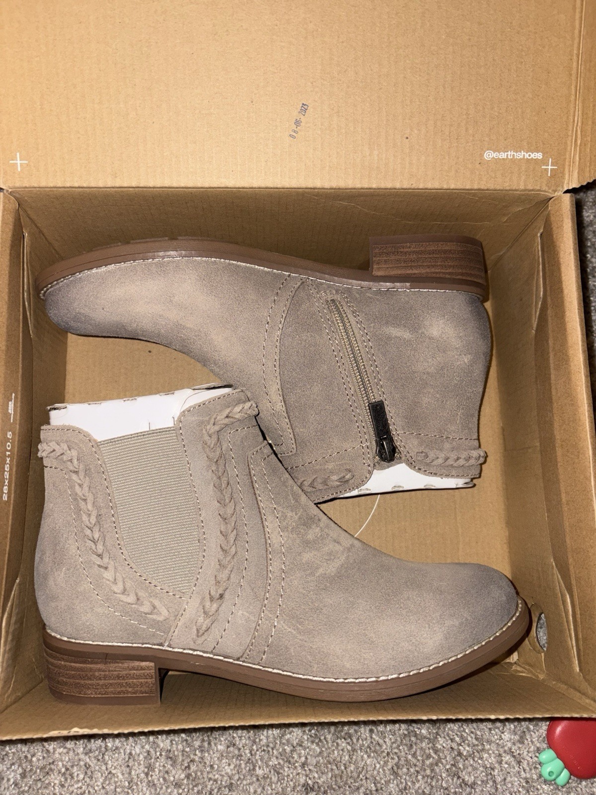 Earth® Women’s NIKA Casual Bootie, Beige 240, 6 M