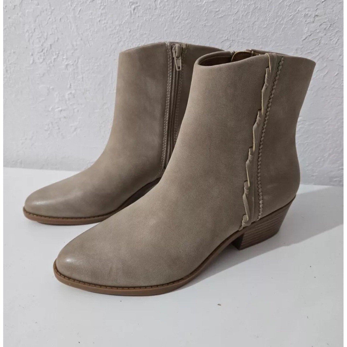 Lucky Brand Taupe Faux Leather Ankle Booties Braided Whipstitch Block Heel NWOB