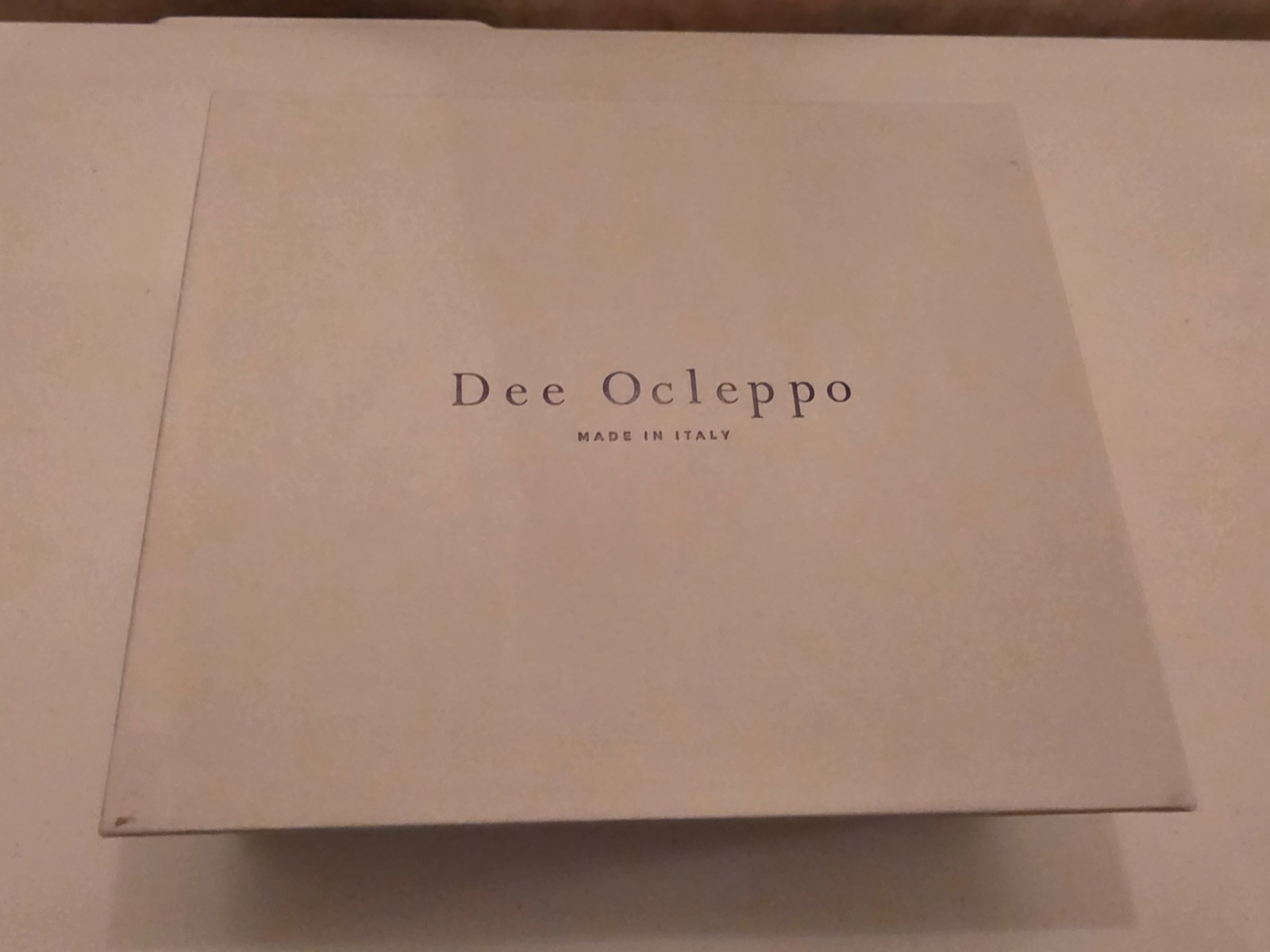 New in Box Dee Ocleppo Made in Italy Size 40 Satin Fuschia Bow Heels