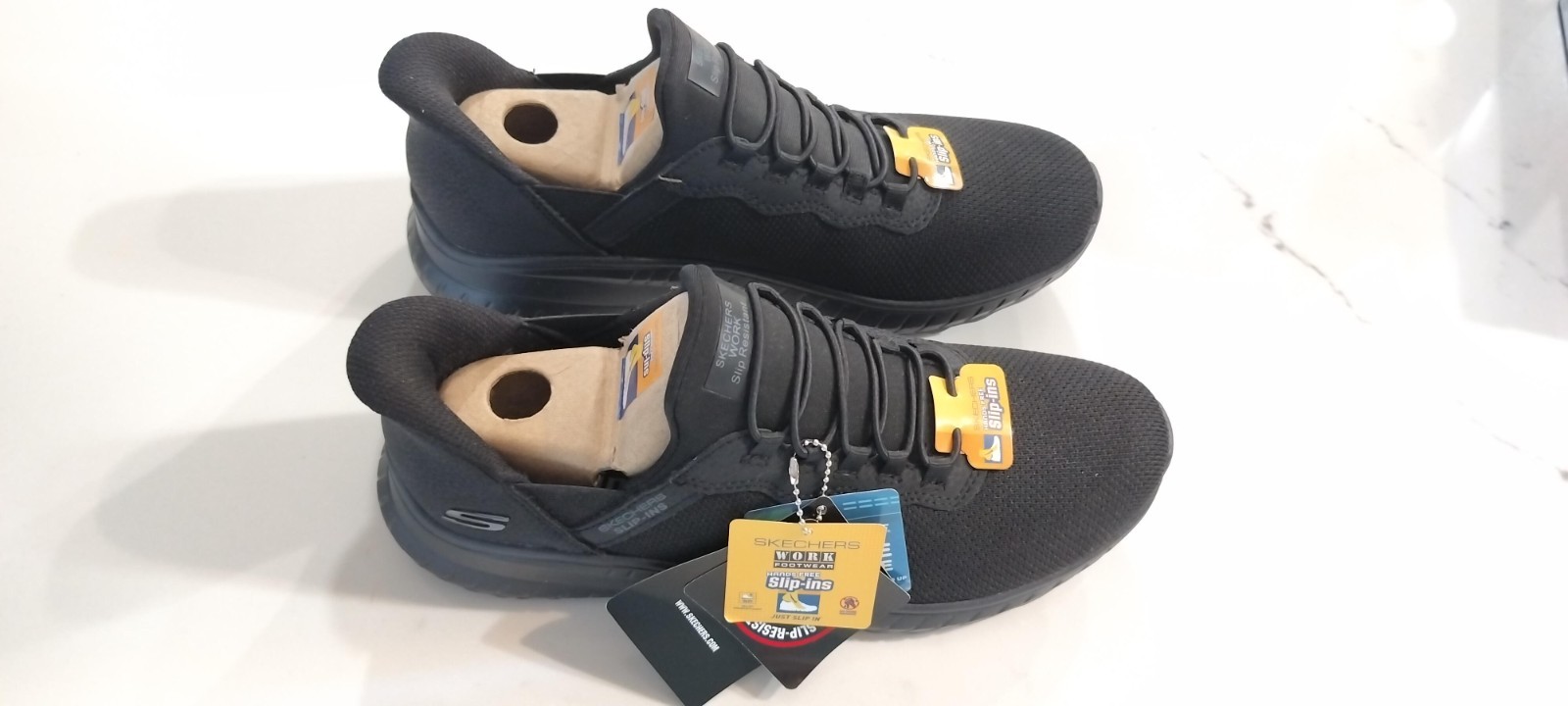 Skechers Women’s Slip-in Women’s Footwear 9.5 Black Brand New