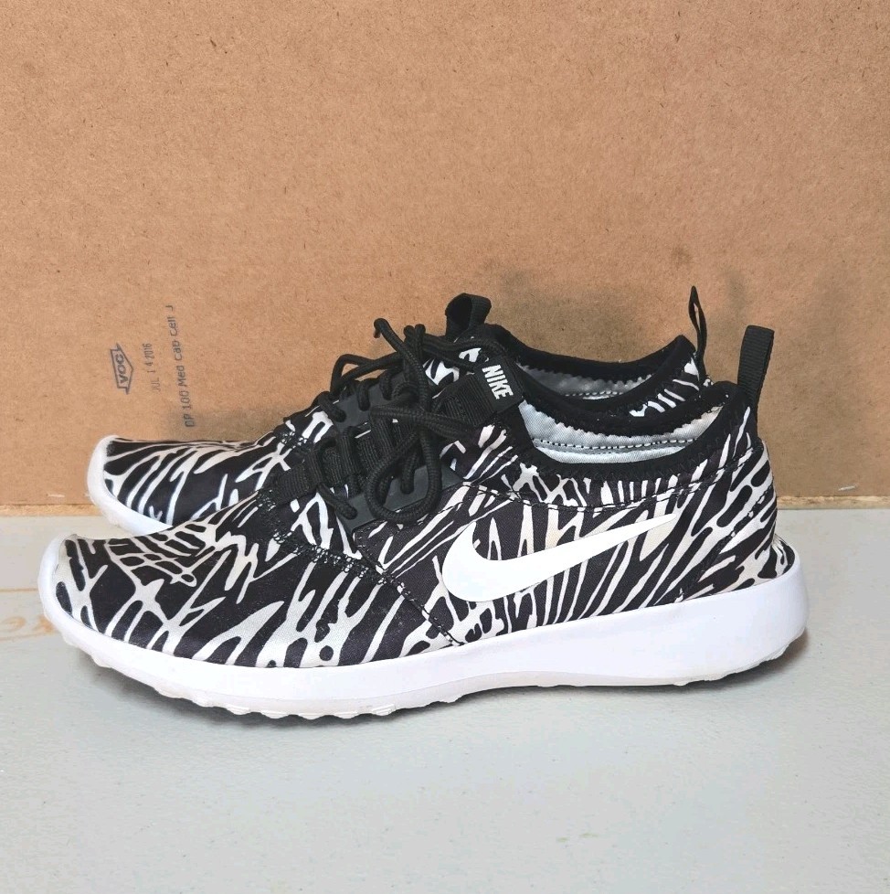 NIKE 749552 Womens Zebra Print Sportswear Sneakers Size 8
