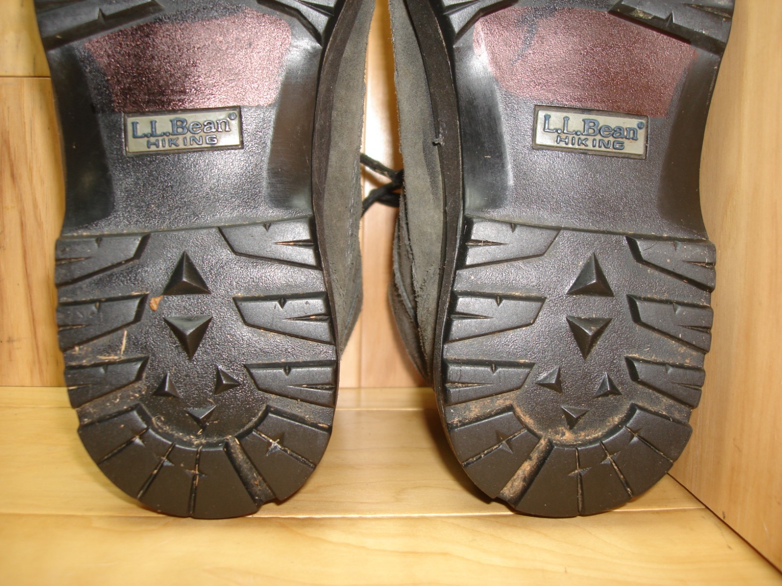 Women’s 9.5 M L.L.Bean Hiking Boots Gray Suede Waterproof Trail Outdoor 6 eye