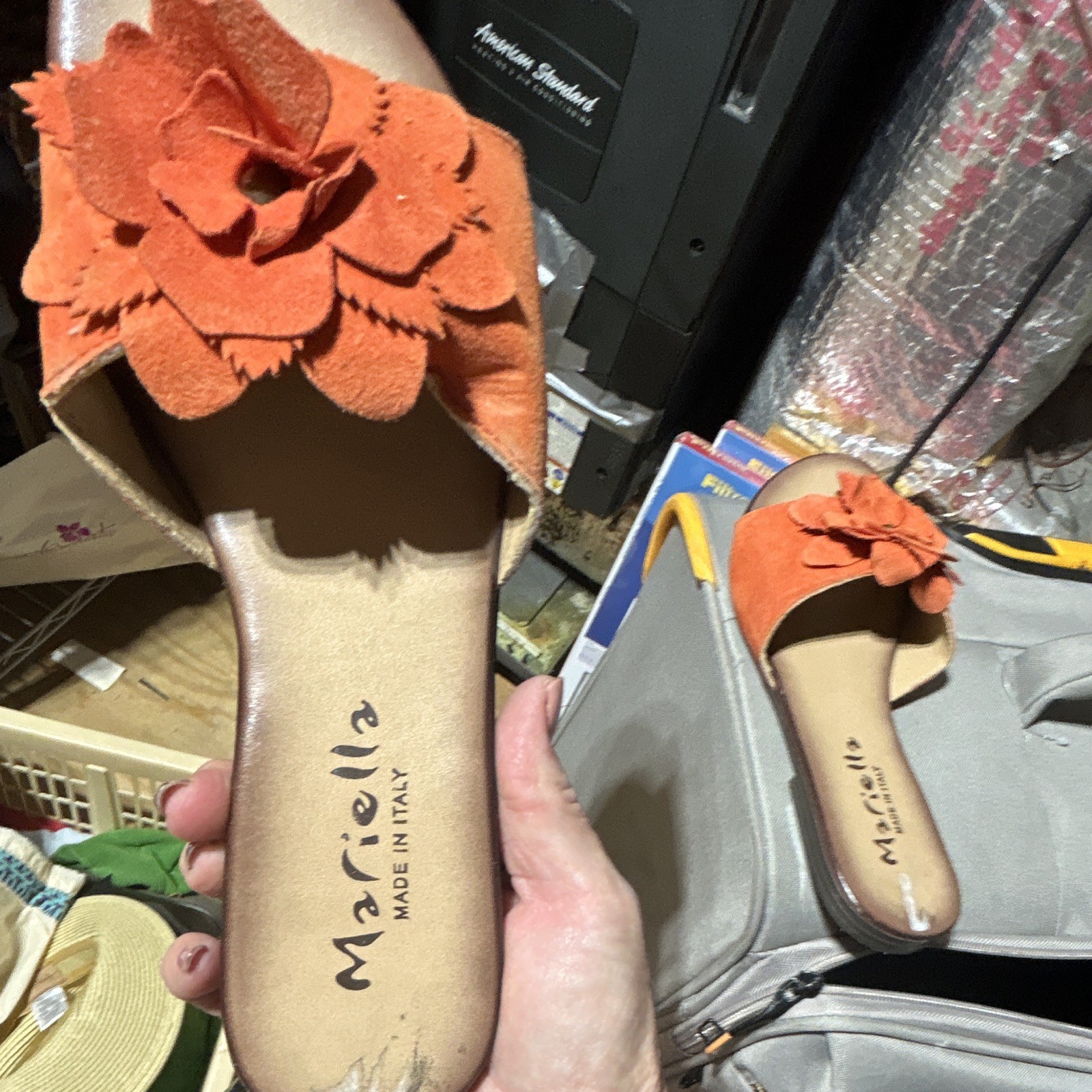 Mariella Women’s Slide Sandals Size 7.5 Orange Suede Flower Slip On Flat