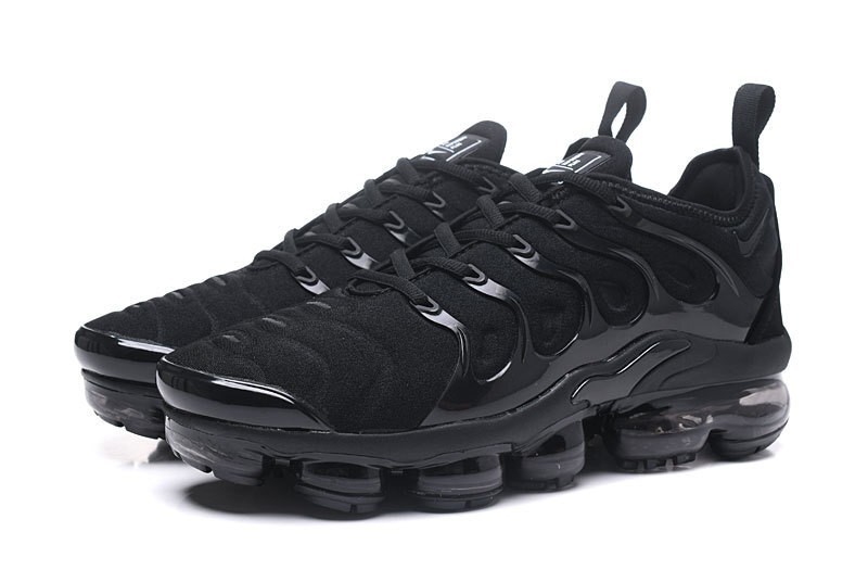 S + Nike Air VaporMax Plus Women’s Shoes black