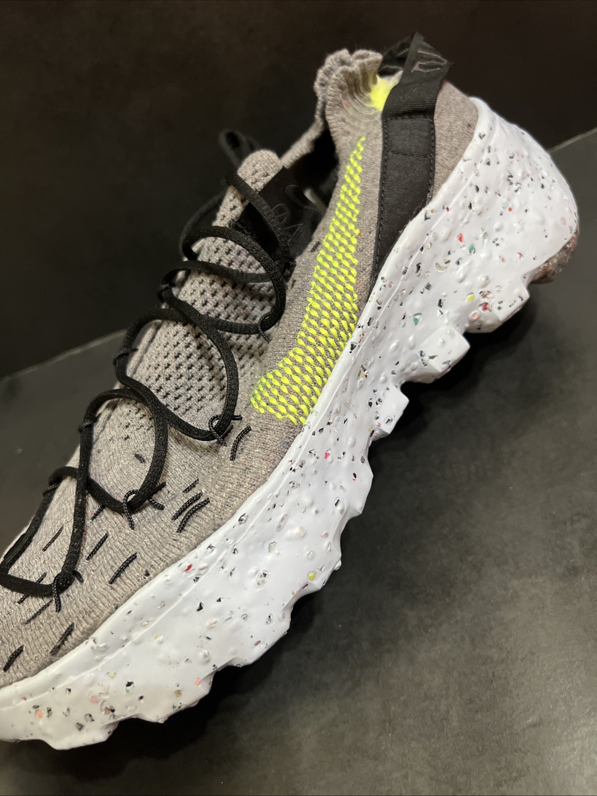 Sz 11.5 – NIKE WMNS SPACE HIPPIE 04 ‘THIS is TRASH-VOLT’ MENS 10 GRAY NEW