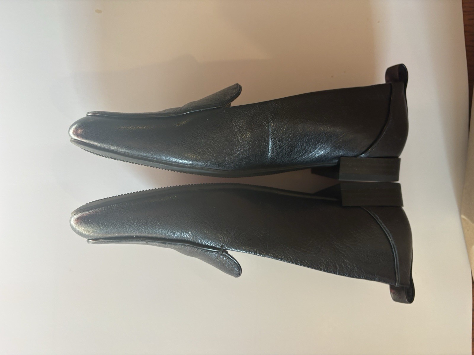 Naturalizer Black Leather Loafers Size 7.5