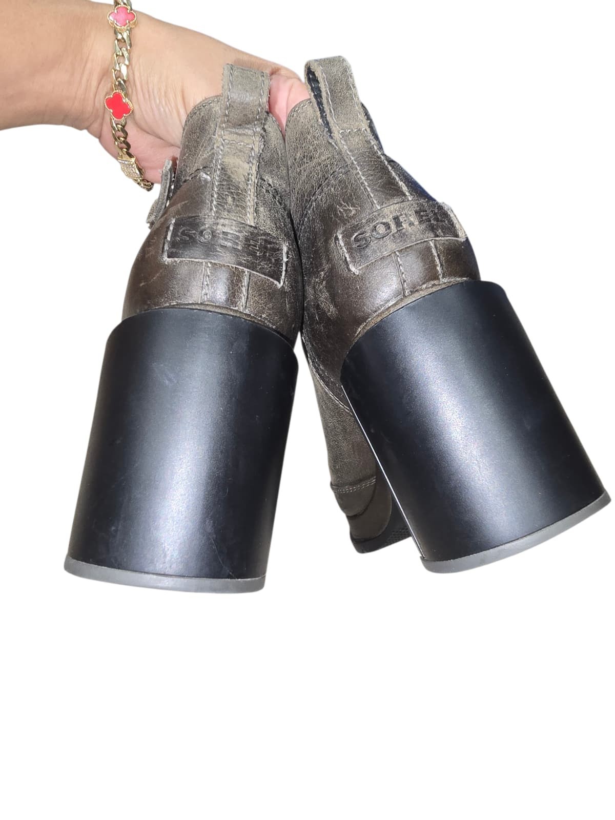 Sorel Blake heeled ankle boots in a Quarry gray color leather size 7