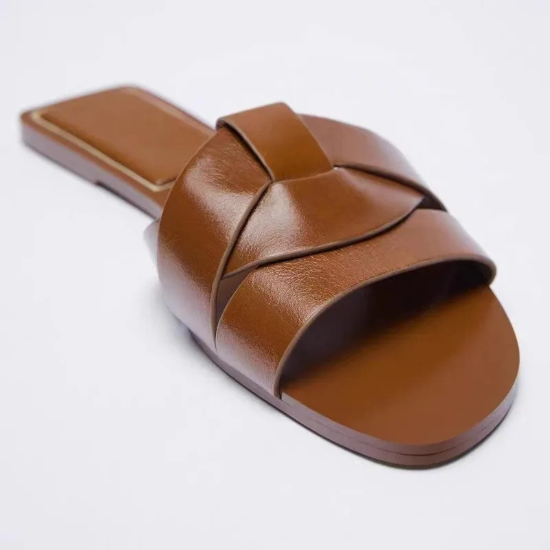 2025New Fashion Slippers Women Sexy Flat Sandals Casual Ladies Sand Beach